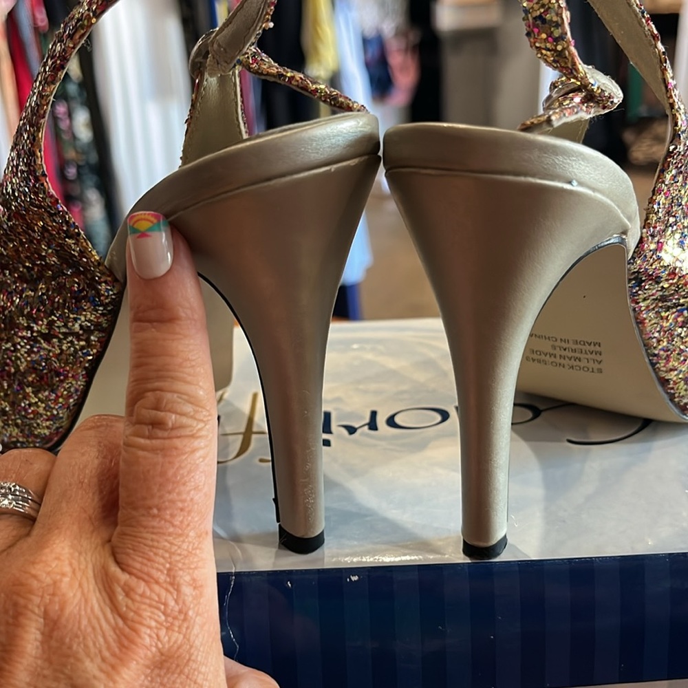 Coloriffics heels - Picture 3 of 7